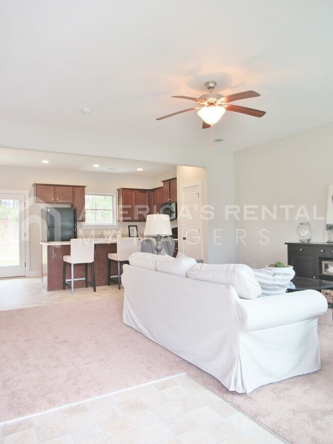 Building Photo - Home for rent in Chelsea!!!!