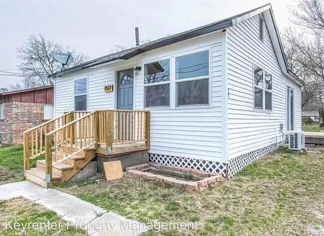 Foto del edificio - 2 br, 1 bath House - 4517 S Waco Ave