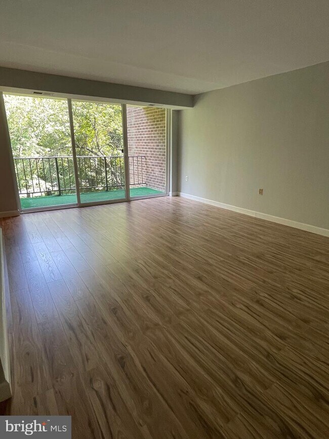 1429 Northgate Square Unit 142922B, Reston, VA 20190 Condo for Rent