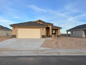 Building Photo - 237 S Amarely Ave