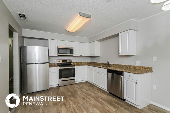 Foto del edificio - 2836 Orchid Ln