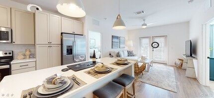 Primrose Apartments photo'