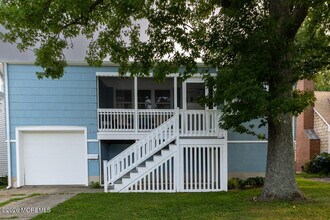 Building Photo - 145 Osborne Ave