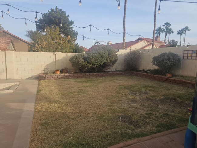 Foto del edificio - Spacious 4 bd room 3-bth home in gilbert