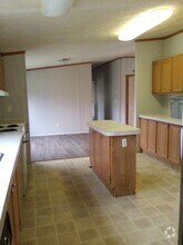 Building Photo - 3111 Riverside Dr