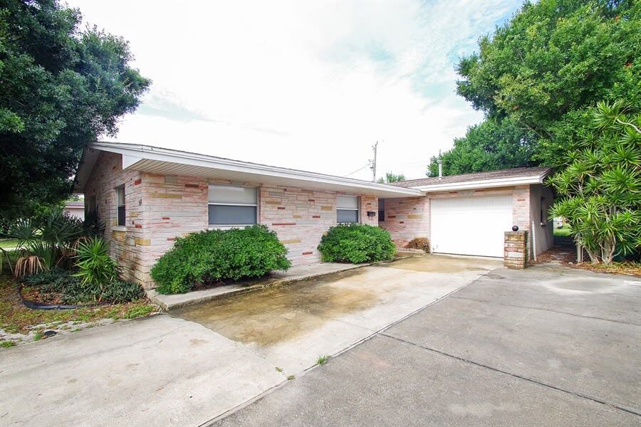 Primary Photo - 568 Ironwood Dr