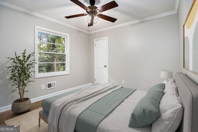 Foto del edificio - 2550 Graywall St