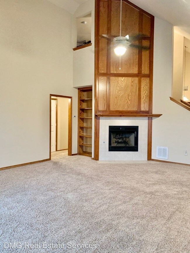 Building Photo - 3 br, 2 bath House - 1421 SW 24th Ave.
