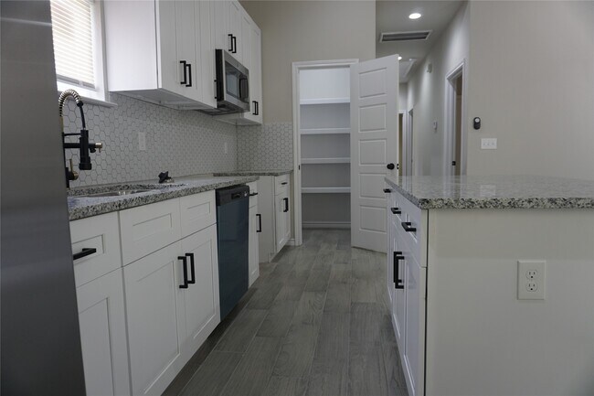 Foto del edificio - 11514 Persimmon St