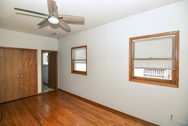 Building Photo - 3713 N Janssen Ave