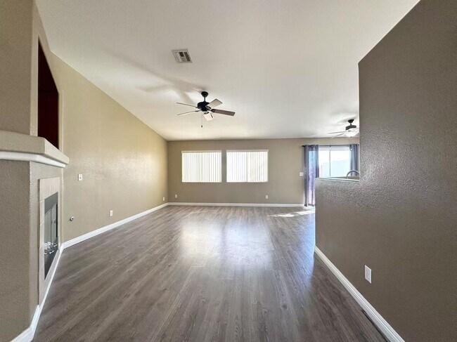 Foto del edificio - Cozy one-story single-family home