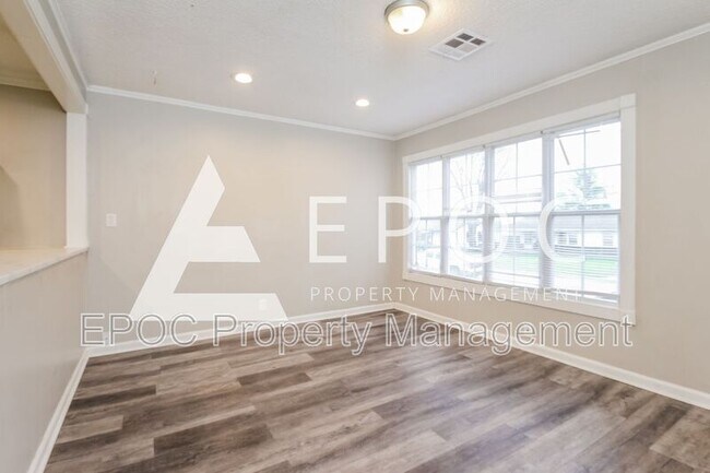 Foto del edificio - 1252 N Braden Ave