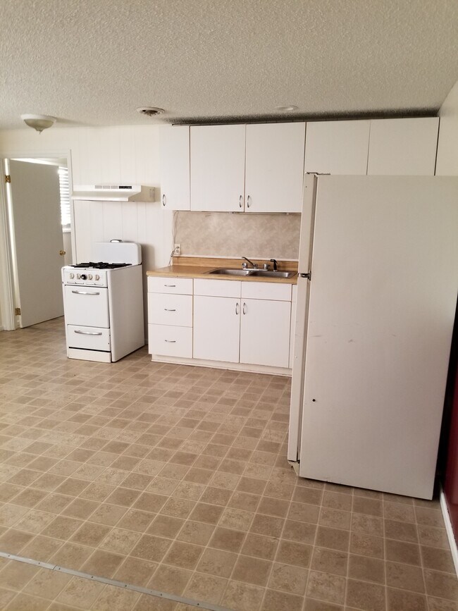 Building Photo - 1414 Orchard Home Dr