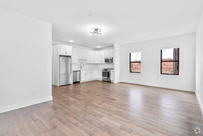 Kitchen - 206-208 Main St