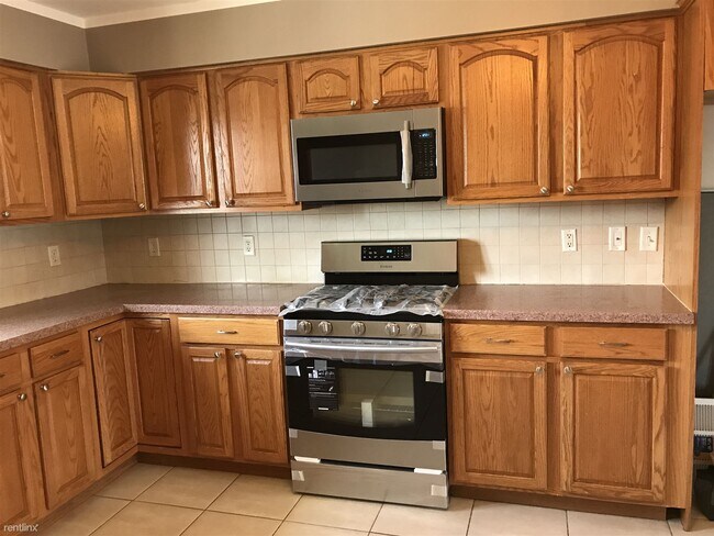 Building Photo - 313 Copeland Ave