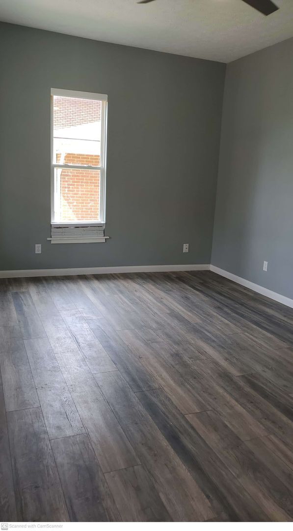 Foto del edificio - Beautifully Renovated 2 Bed, 1 Bath with AC!