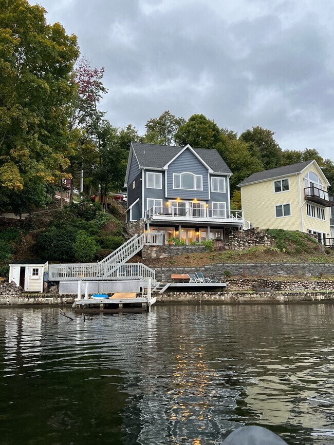 Building Photo - 29 Bankside Trail