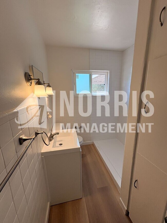 Foto del edificio - Remodeled Home with NO HOA