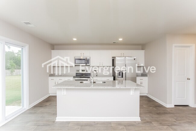 Foto del edificio - Coming Soon!