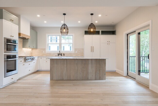 Foto del edificio - 144 Linden St