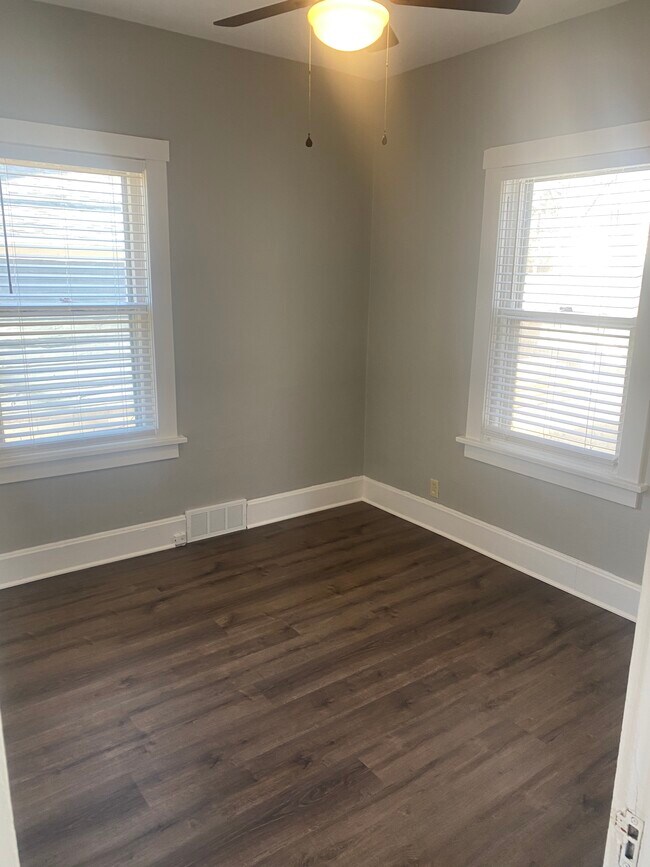 Foto del edificio - 7761 State St