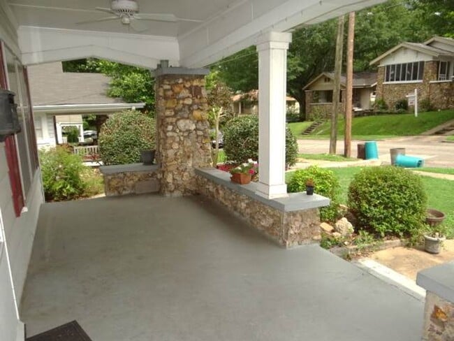 Building Photo - 5632 6th Ct S