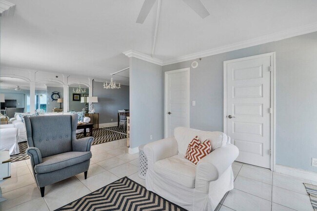 Foto del edificio - 3221 S Ocean Blvd