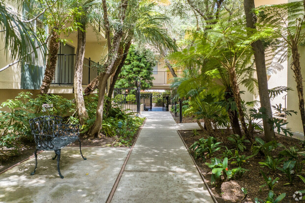 Casa de Oro Apartments Apartments in Torrance, CA Westside Rentals