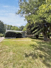 Building Photo - 7451 Stacy Dr