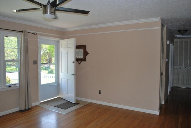 Foto del edificio - 1756 Wyatt Pkwy