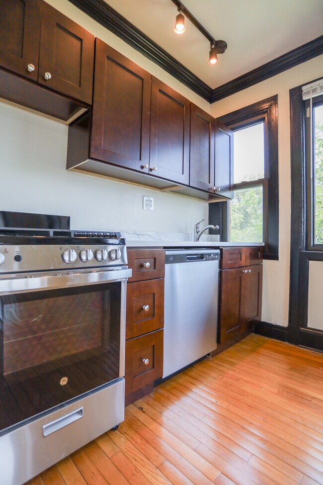 Foto del edificio - 4546 N Malden St