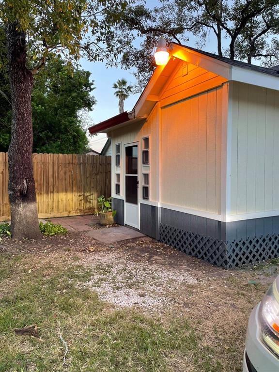 Foto del edificio - 903 N Valderas St