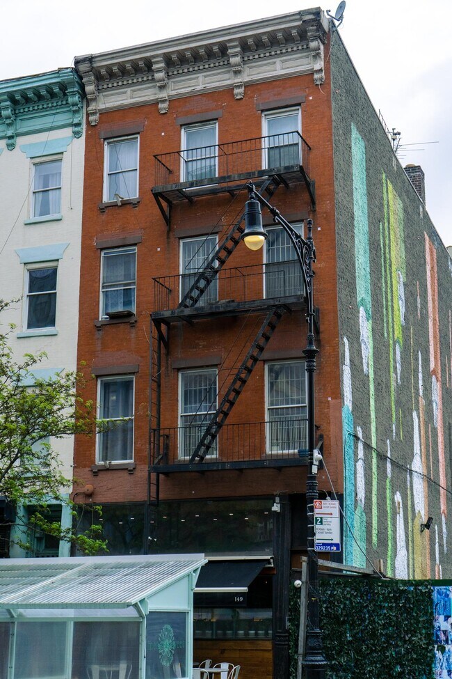 Foto del edificio - 149 Broadway