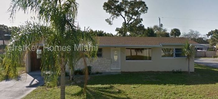 Primary Photo - 9375 Silverthorne Dr