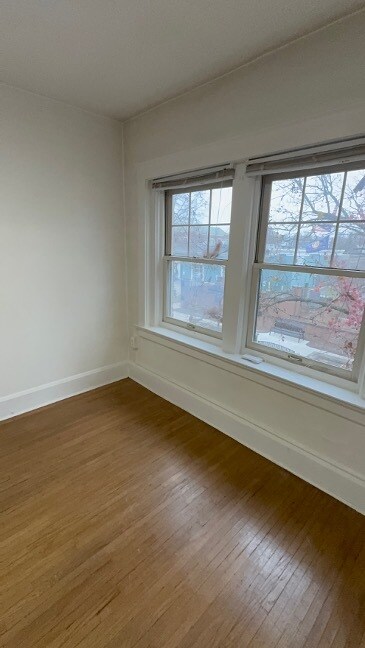 Foto del edificio - 310 Conant St