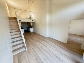 Building Photo - 15020 Burbank Blvd