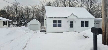 Building Photo - 7901 Elm St