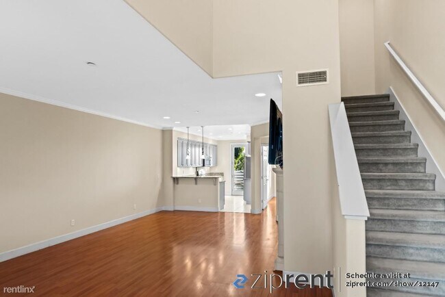 Foto del edificio - 3 br, 3 bath Townhome - 2130 Klassen Way, ...