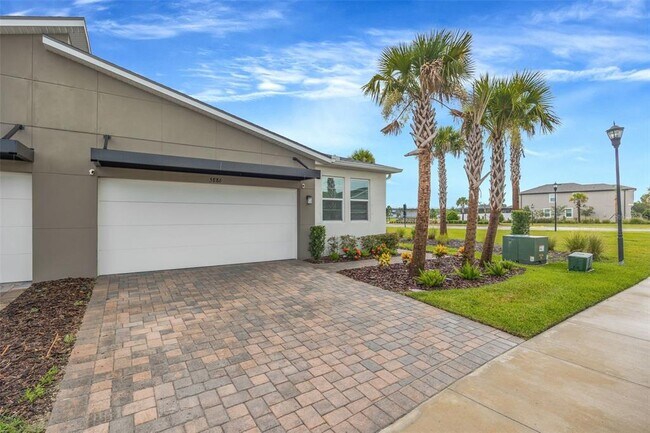 Foto del edificio - 5886 Timberdale Ave