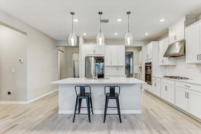Building Photo - 33886 Landsman Lp
