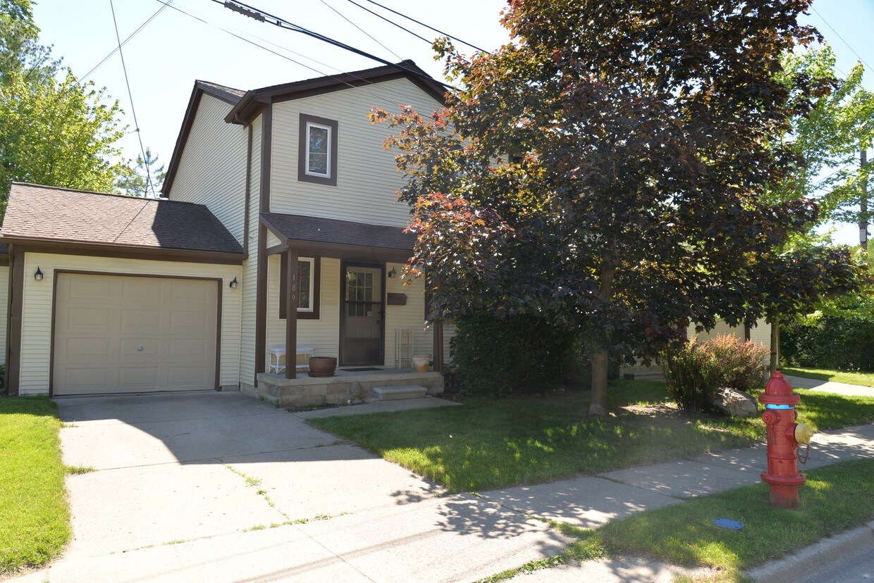 185 Fraser St, Rochester, MI 48307 Apartments in Rochester, MI