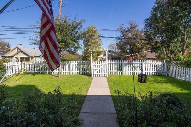 Building Photo - 1509 Treadwell St