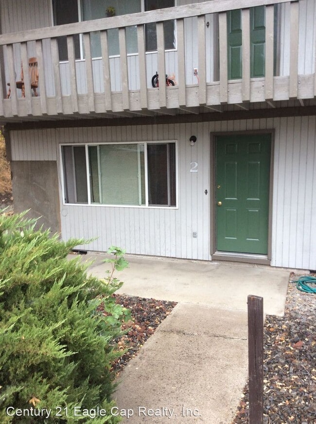 Building Photo - 2108 Alder St