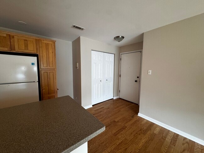 Foto del edificio - 10338 Parkside Ave