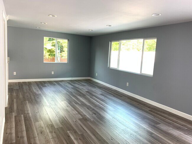 Foto del edificio - 13945 Sylvan St