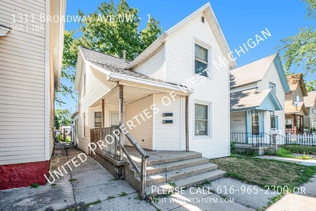 Building Photo - Available Now |  3 Bedroom, 1 Bath Apartme...