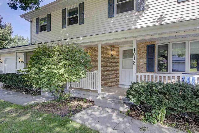 Foto del edificio - 1018 S Division St