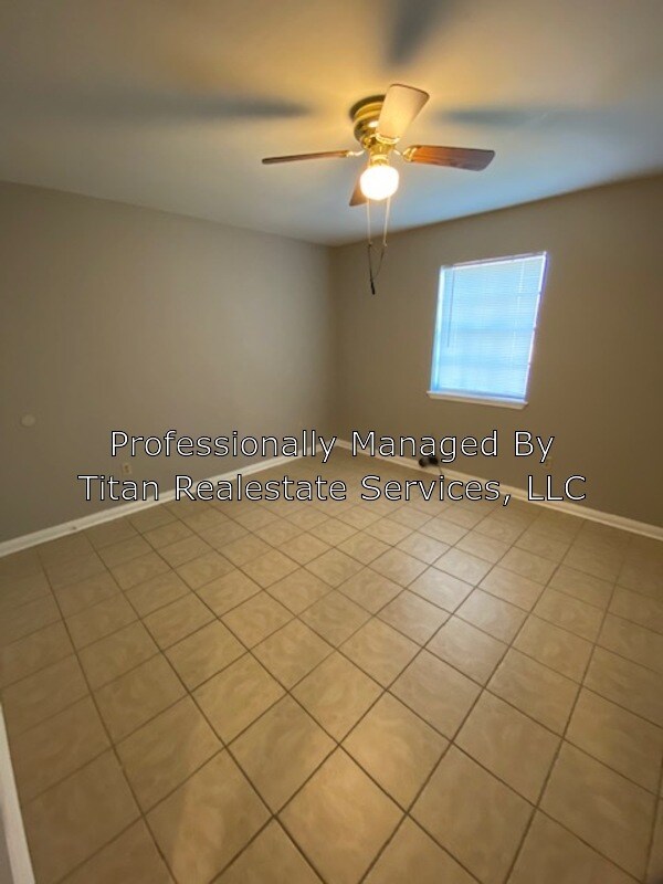 Building Photo - 107 Vieux Orleans Cir