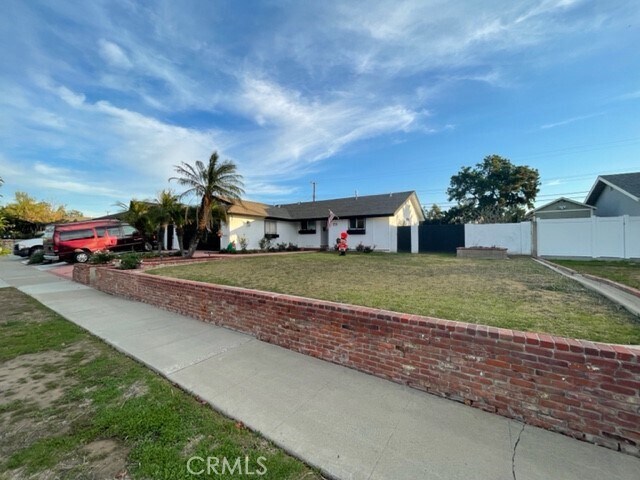 Foto del edificio - 828 E Glendora Ave