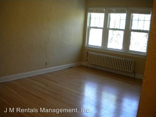 Primary Photo - 304 9th Ave N